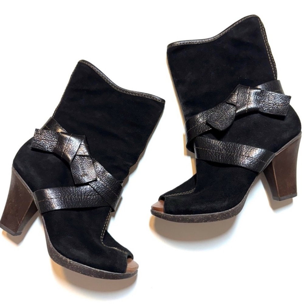 Naya | Artemis Peep Toe Suede Boots